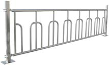 Paino 125 kg. Pituus 4768, kork. 1064 mm.