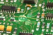 elektroniikkakomponenttien erittäin tehokkaaseen puhdistukseen.
