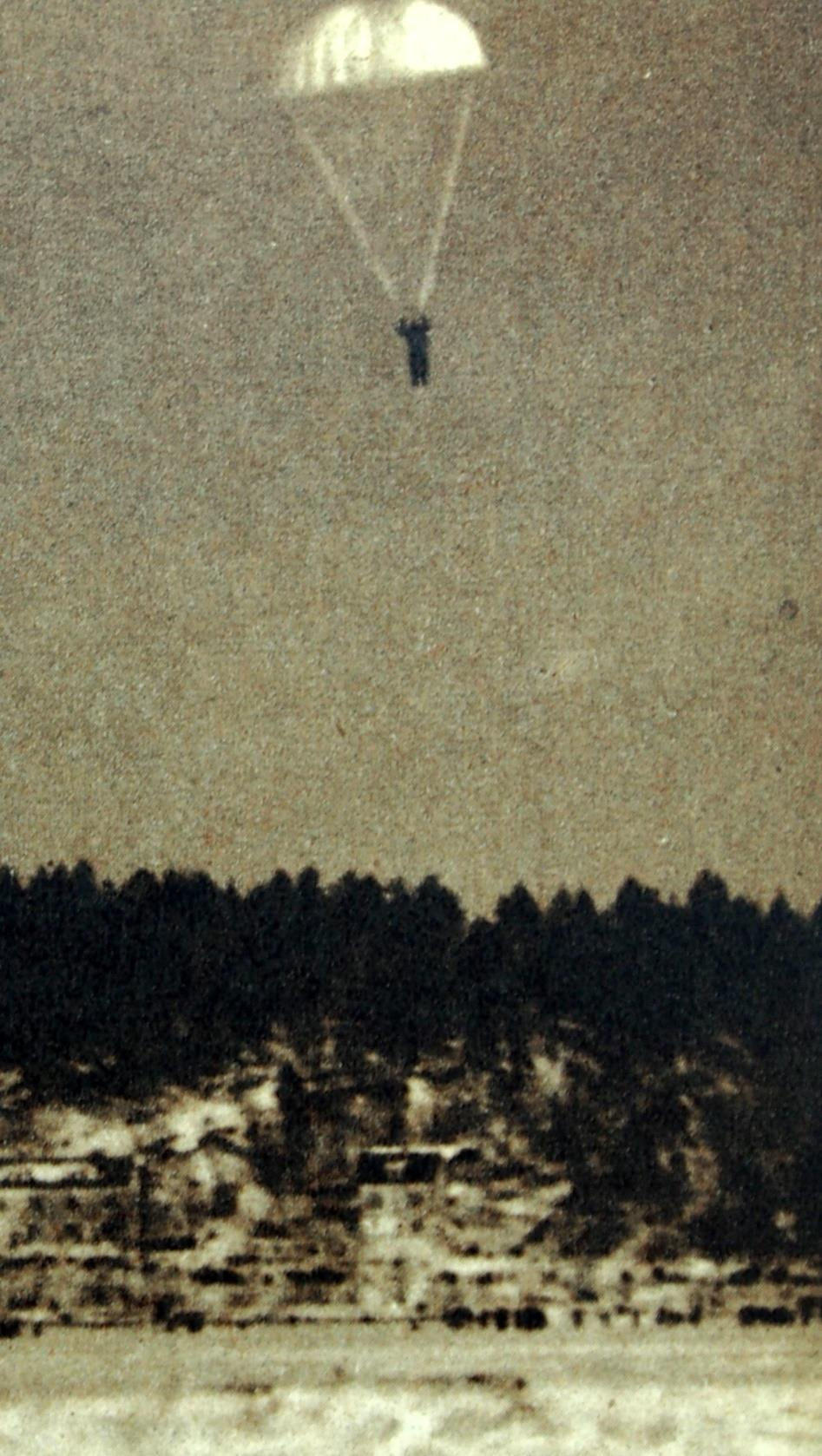 Toinen kevään näytöksistä pidettiin Lahden Vesijärven jäällä 23.3.1947. Näytöksen järjestivät Suomen Lentäjäin ammattiyhdistys yhdessä Lahden purjelentokerhon kanssa.