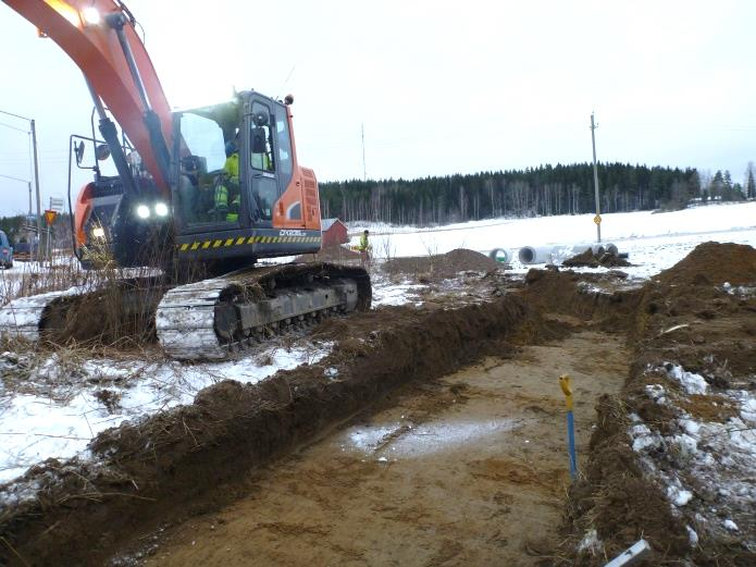 9 Kaivannon 1 länsipää ja keskivaihetta kuvattuna luoteeseen.