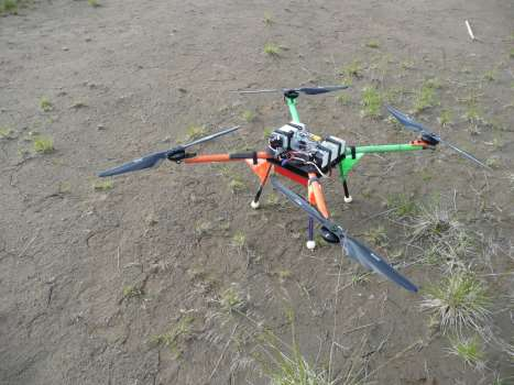 UAV-alustainen radiometrinen mittaus Radai Oy Kuva: Heikki Salmirinne Lentolaite: Terrain Scout 3.2 quadrokopteri Quad-copter Terrain Scout 3.