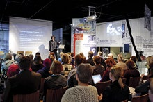 Tapahtumat vuonna 2013 47 SEMINAARI 7.10.2013 Uskonnot mediassa Millaista uskonnollista maisemaa media maalaa?
