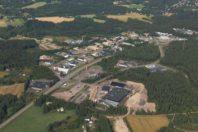 Pitkälänharju, taustalla Karjaanjoen peltolaakso.