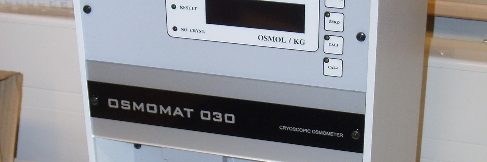 Osmometri Osmoottisen vahvuuden mittaus osmometrillä (Osmomat 030 cryoscopic osmometer, Gonotec, Berlin, DE) tehtiin sentrifugin