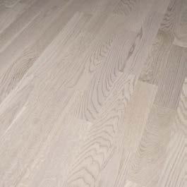 LATTIAMATERIAALIT VÄLIOVET KYTKIMET JA PISTORASIAT Lautaparketti, 3-sauva, lakattu.