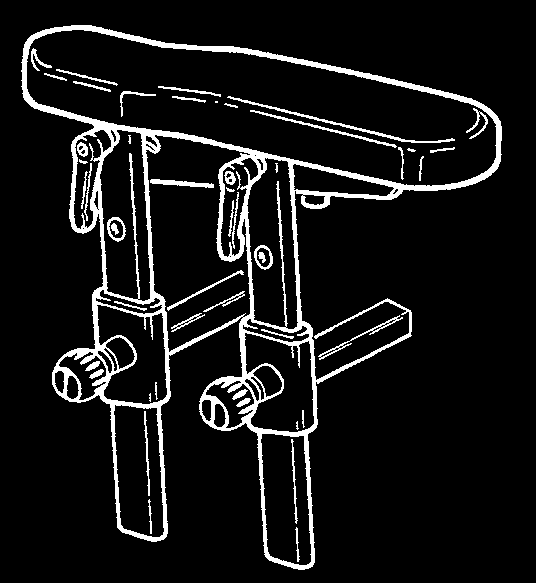 Kokoa 3 varten olevassa käsinojassa on kaksi pystytankoa, jotka sopivat istuimessa olevaan kahteen reikään