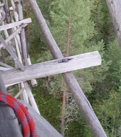 tapaturman, onnettomuuden tai vahingon uhkaa, jota ei voida pitää