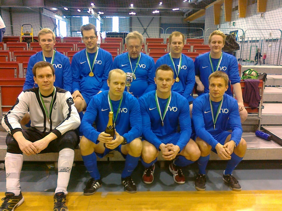 FUTSAL Välivuoden jälkeen STPU järjesti 29. maaliskuuta 2014 työpaikkajoukkueille suunnatun futsalturnauksen.