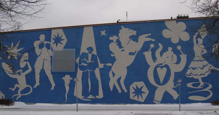 KUVA 6. Verkatehtaan seinämaalaus Hämeenlinnassa on täynnä musiikkia, tanssia ja laulua. 2.7 Valaistus KUVA 7.