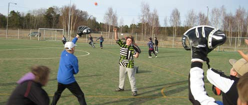 Jos kevät meni harjoitellessa, niin syksyksi olikin sitten luvassa pelaamista myllytyssarjassa kolmen joukkueen voimin.