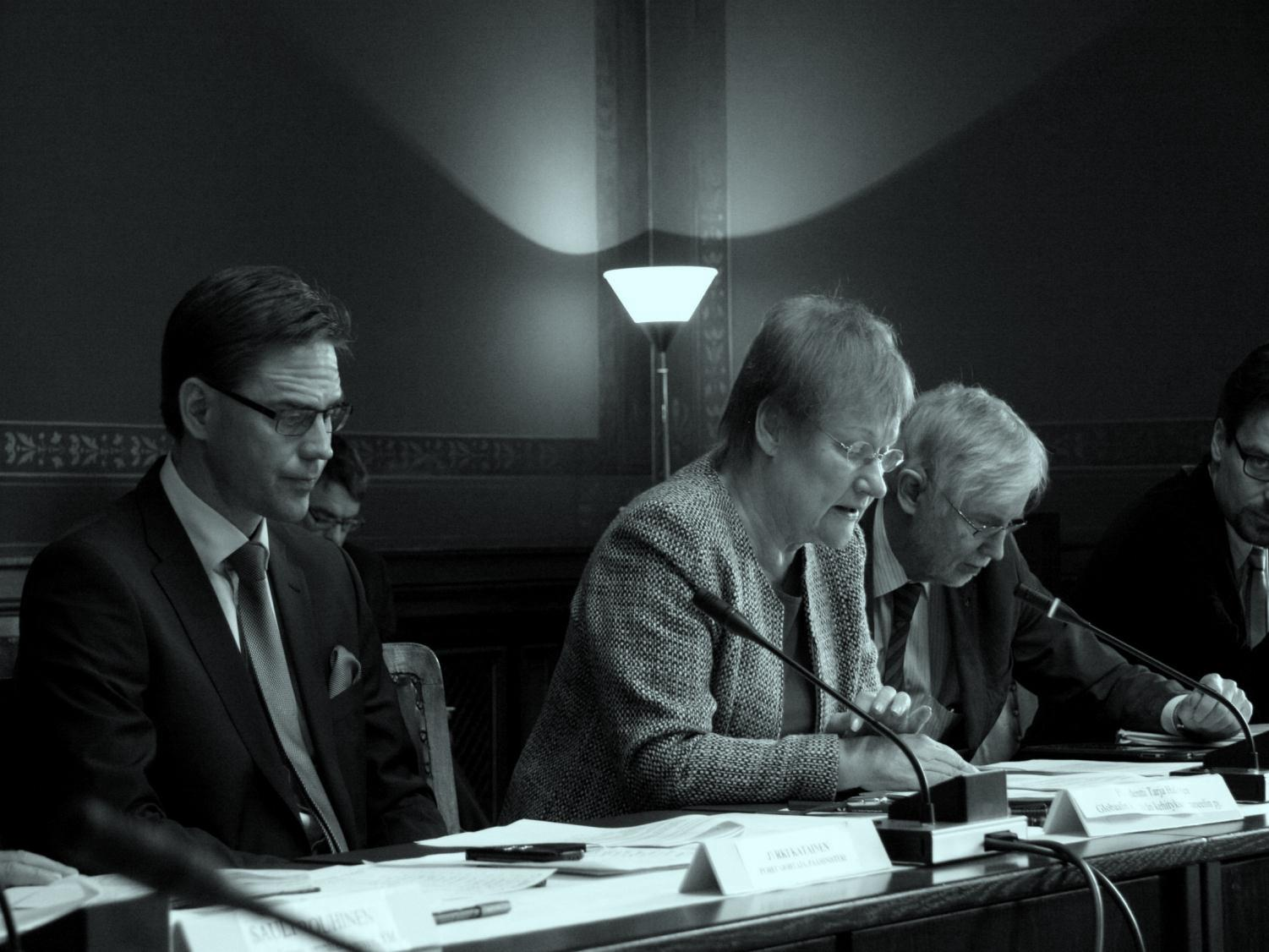 Osin globaalia kestävän kehityksen hallintaa, osin EU:n ja osin kansallista politiikkaa Rio+20 Future We Want for All Eväät eivät riittäviä. Edelläkävijämaita tarvitaan!