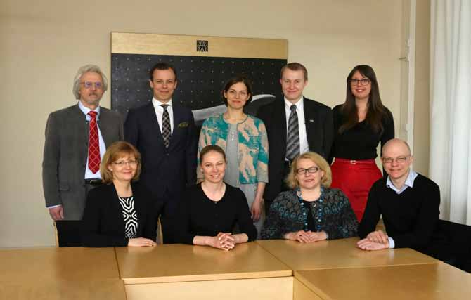 LIITTEET LIITE 1., JAOSTOJEN JÄSENET JA JAOSTOJA AVUSTANEET TARKAS- TUSVIRASTON VASTUUHENKILÖT 2013 2016 Ylärivi: Pentti Arajärvi (vpj.