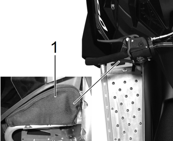 HUOMAA: Polttoaineen suihkutuksella varustettuihin malleihin asennettavat lisävirtapistokkeet on asennettava ohjaamon etupaneelin alaosiin, koska ajoneuvon polttoaineen syöttöjärjestelmät ovat