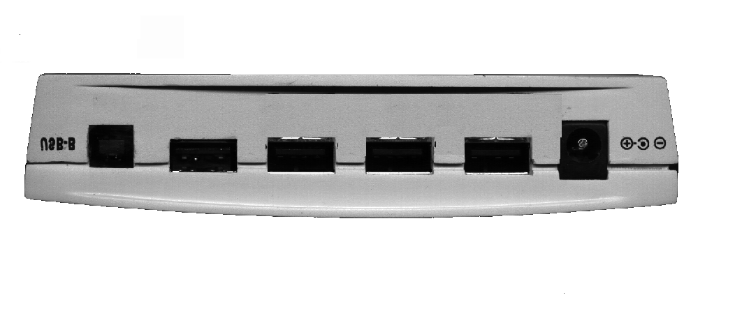 kun verkkovirtamuunnin on kytkettynä USB-hubiin. Myös muut 4 merkkivaloa (B) syttyvät. Kun jokin merkkivaloista (B) sammuu, USB-portti on ylikuormitettu tai oikosuljettu.
