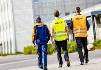 Saavutamme tavoitteemme yhdessä tiiviissä yhteistyössä asiakkaidemme ja muiden sidosryhmiemme kanssa. TRUST IN PEOPLE LUOTTAMUS IHMISEEN Olemme oman työmme asiantuntijoita.