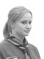 Päätoimittajalta Hilpari 3/2005 Kauanhan siihen taas meni, mutta vihdoinkin pitelet käsissäsi uutta Hilparia! Muutama juttu jäi taas pois sen takia, etteivät ehtineet ajoissa taittoon. Harmi!
