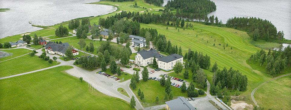 nuoren elämään ajankohtaisesti liittyvistä haasteista tai muusta, mikä ohjaajien olisi hyvä tietää. Tämä siksi, että jokaisen nuoren rippikoulu onnistuisi mahdollisimman hyvin.