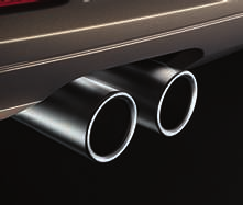Siten ilman pyörteily etupyörien alueella on selvästi vähäisempää ja polttonesteen kulutus sekä CO 2 -päästöt pienemmät.