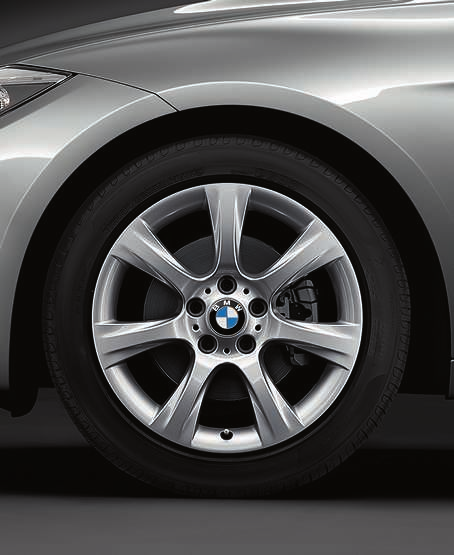 Varuste-esimerkkejä Värit Varusteet Tekniset tiedot BMW-palvelut Vakiovarusteet/tehdaslisävarusteet. Business Sport -malli.