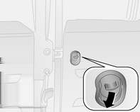 Takaovet 9 Varoitus Takavalot ovat ehkä peitossa, jos takaovet ovat auki ja auto