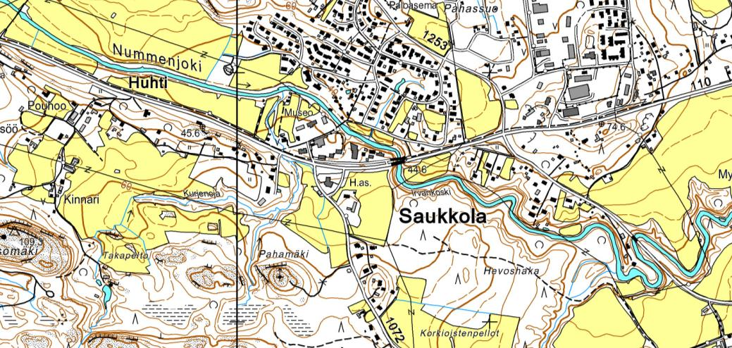 ykköstie) ja 1072 (Sammatintie) risteysalueelle.