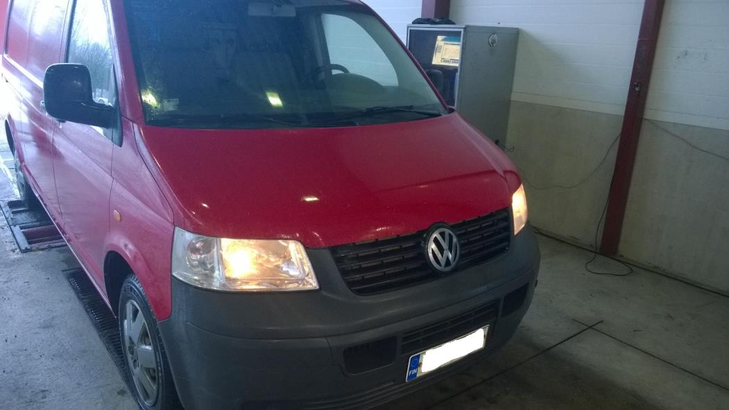 62 Transporter, 5. sukupolvi Volkswagen Transporterin (KUVA 73.) hylkäysprosentti on 41 % (otanta 39 kpl).