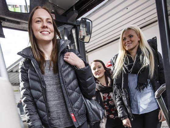 Ihastu paikalliseen. Lappeenrannan paikallisbusseissa kaikki saavat kyytiä liikuttavan kätevästi ja edullisesti! Paikallisbussissa on helppo hymyillä.