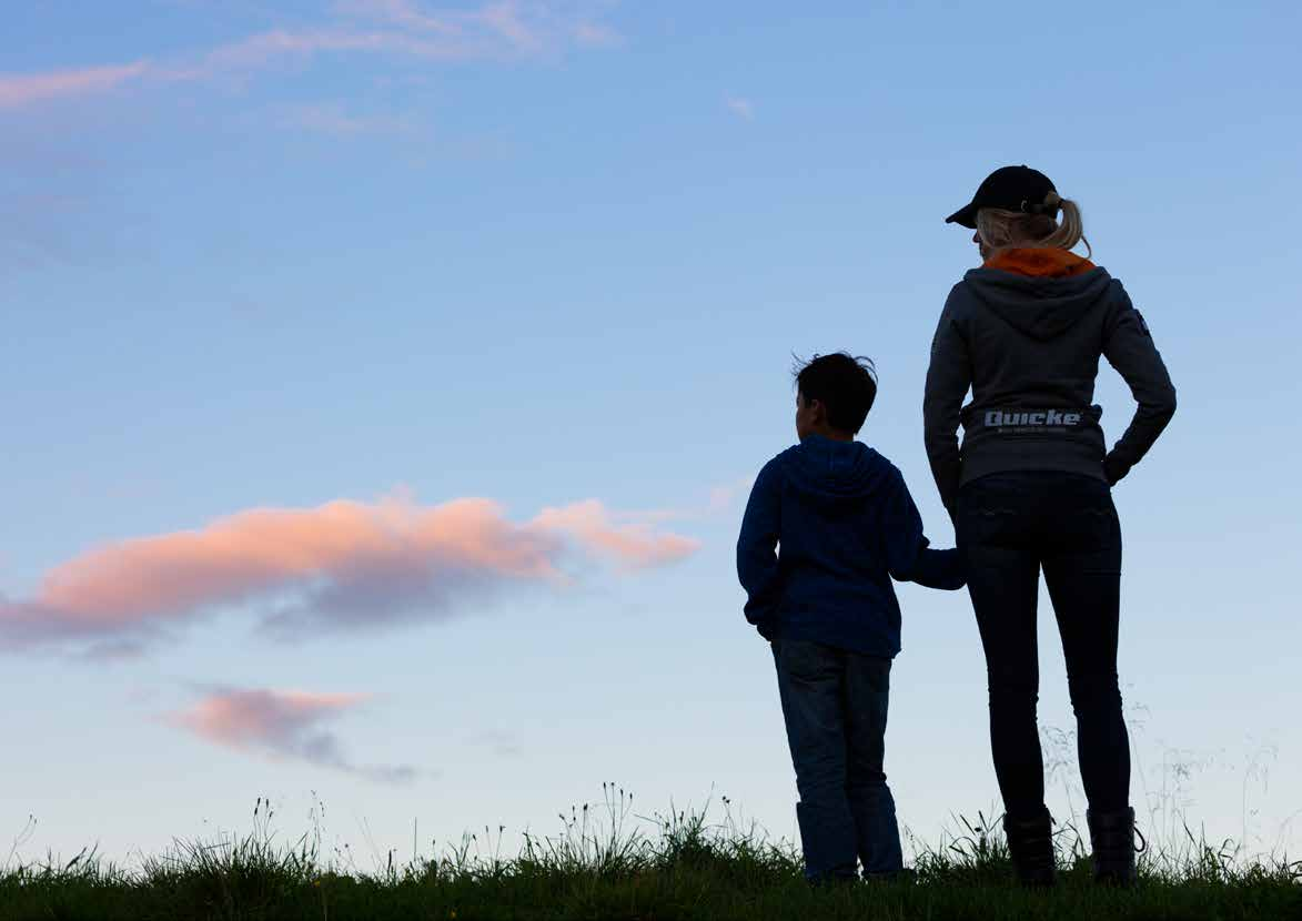 16 UUSI Q-SARJA SAAT ENEMMÄN IRTI TYÖTUNNEISTASI Uusi Quicke Q-sarja näyttää, mikä ero on älykkäällä suunnittelulla.