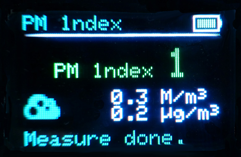 akkua ei ladata kahteen tuntiin. 3. PM 1NDEX-TILA PM 1ndex -mittaus näyttää sisäilmanlaadun 15 minuutin tietojen keräämisen jälkeen.