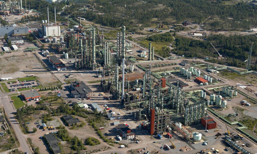 BASF:n tuotantoalue Ludwigshafenissa (Saksa) 13 Kuva.