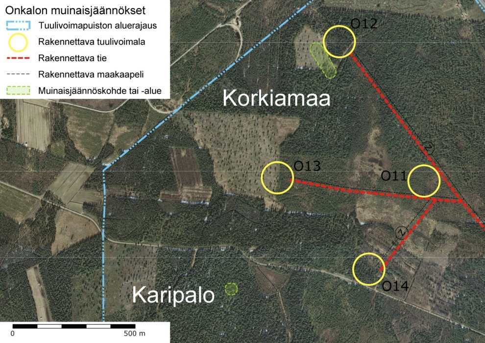 21 (49) Kohdetta tarkastettaessa havaittiin, että kohteen kaakkois-puolella sijaitsevan koillisesta lounaaseen johtavan metsäautotien länsi- ja luoteispuolella sijaitsevat lähimmät (aina n.