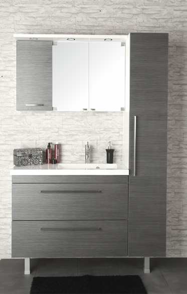 On 900 mm washbasin cabinets, the basin can be mounted on either the right or left side. In either case, there is ample room to set down your things next to the basin.