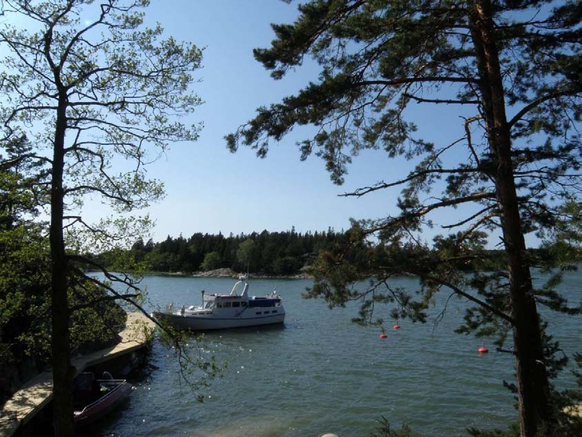 Järvitukikohta Suuri osa Lohjan Laivureiden jäsenistä on lohjalaisia mutta jo alkuajoista lähtien useimpien mieli teki isommille vesille kuin Lohjanjärvelle.