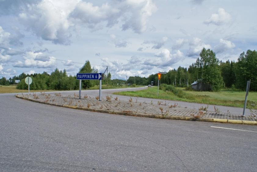 Paippistentie (pt 11705) yhtyy Järvenpään ja Pornaisten välillä maantiehen 146 (kuva 2b).