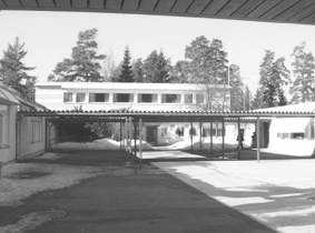 17 16 VÅRBERGA SKOLA kts. Kevätkummun koulu 292 hym2 lisäksi yhteiskäyttöiset tilat Kevätkummun koulun kanssa vuosiluokat 1 4 4 por 55 opp.