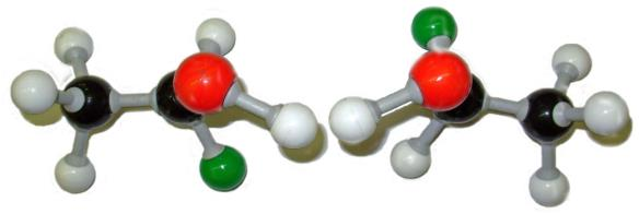 Esimerkki: 1-kloorietanolin enantiomeerit.