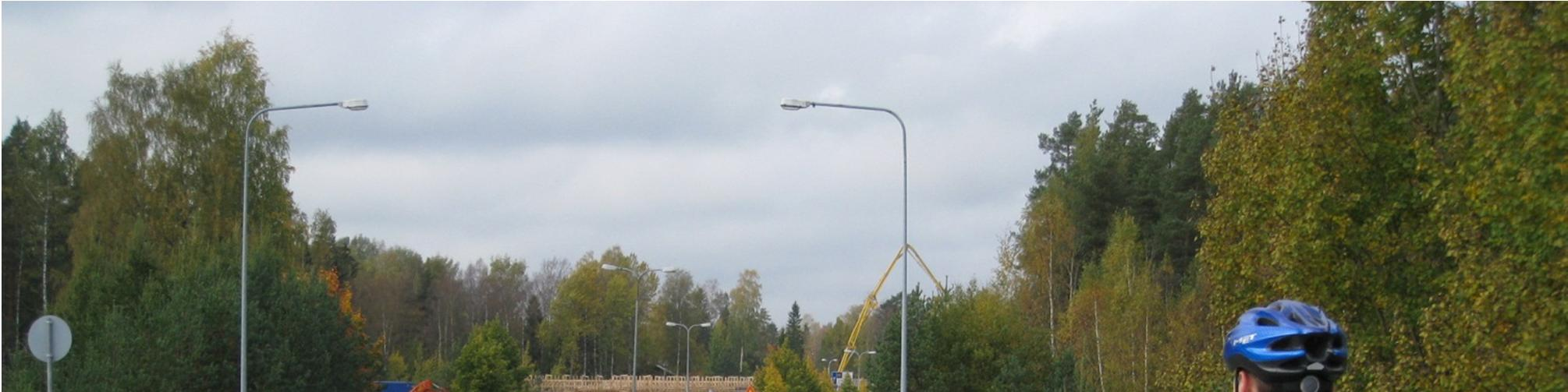 2. Polkupyöräliikenne 2.1 Polkupyöräliikenteen seuranta Polkupyöräliikenteen konelaskennoissa käytetään DSL-10-liikennelaskentalaitetta. Kiinteitä konelaskentapisteitä on 14.