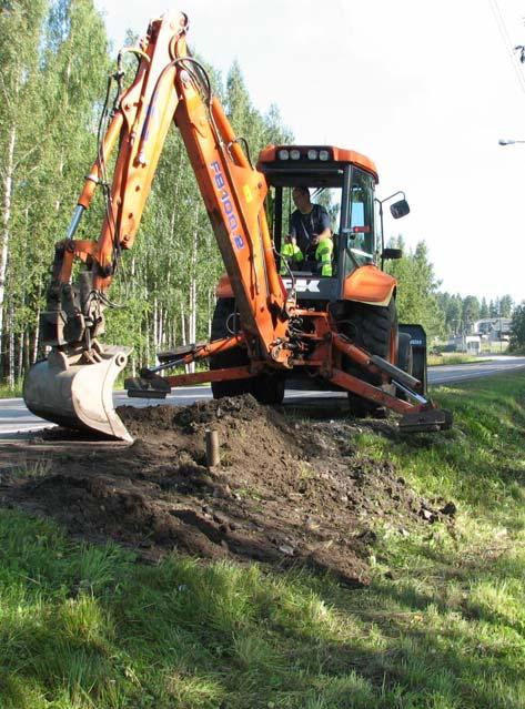 Kaapelivaurioita ehkäisevä liikennemerkin jalusta 10.9.