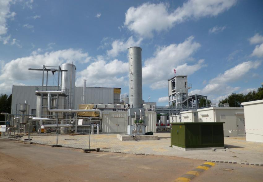 E2GAS: Industrial 6.3 MW PtG plant (Audi e-gas plant) «ETOGAS has built the world's largest and first industrial Power-to-Gas plant with 6.3 MW input power on behalf of Audi AG.