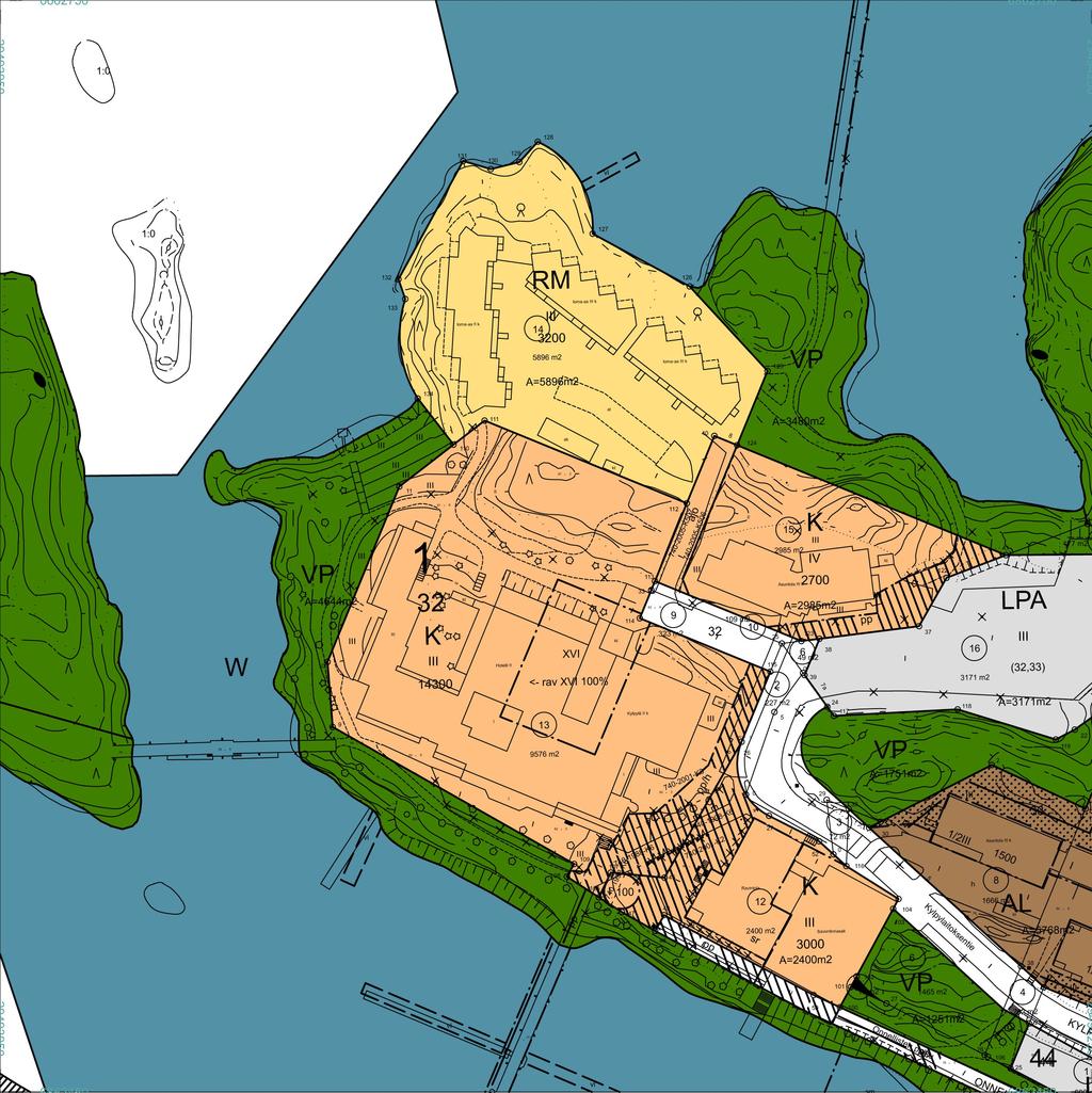 4 Ote voimassa olevasta asemakaavasta Asemakaavassa ranta-alue on puistoa (VP). Vesialue on vesialuetta (W). Tontti 740-1-32-13 on liikeja toimistorakennusten korttelialuetta (K).