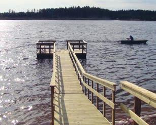 ELEMENTTI PINTA-ALA PONTTONIT OMAPAINO KANTAVUUS KANSIKORKEUS Käyntisilta 3 m 3,3 m² 1 kpl M-100 n. 70 kg 100 kg n. 25 30 cm 545 Käyntisilta 4 m 4,4 m² 1 kpl M-100 n. 90 kg 100 kg n.