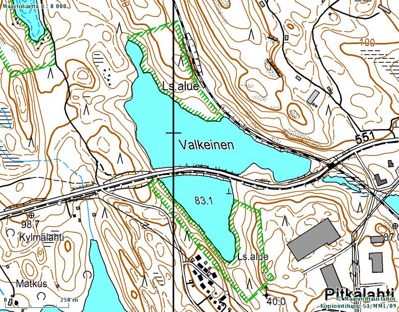21 Kuva 7. Valkeinen tunnetaan myös Valkealampena. Kuva: Maanmittauslaitos, 51/MML/09 Iso-Lauas, joissain yhteyksissä myös Suur-Lauas, sijaitsee Karttulassa, Pohjois-Savossa (Kuva 8.).