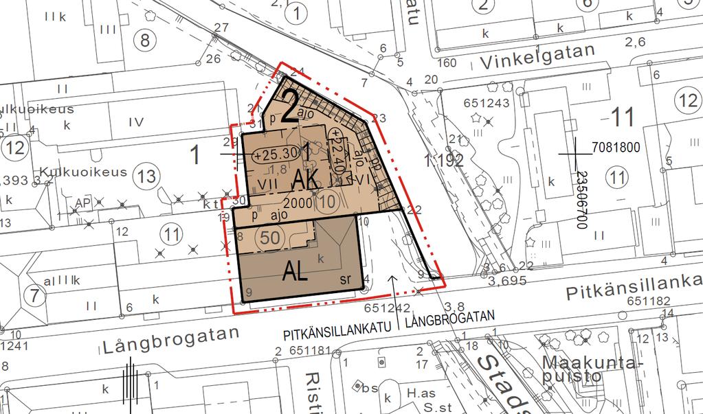 Ensimmäinen asemakaavamuutosluonnos (pvm 16.2.2016). Ratkaisu olisi mahdollistanut VII kerroksisen rakennusmassan rakentumisen hyvin lähelle hotellirakennusta.