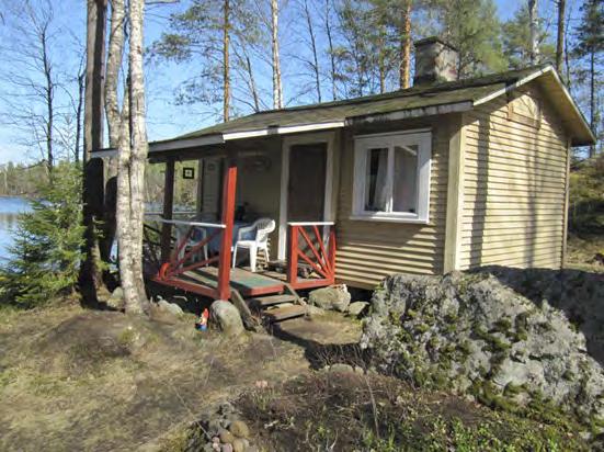 Seutu- ja Maakuntakaavassa ei ole alueelle kohdistuvia muutoksen kannalta oleellisia merkintöjä. Lomarakennuspaikoille ei ole toistaiseksi löytynyt rakennuslupaa.