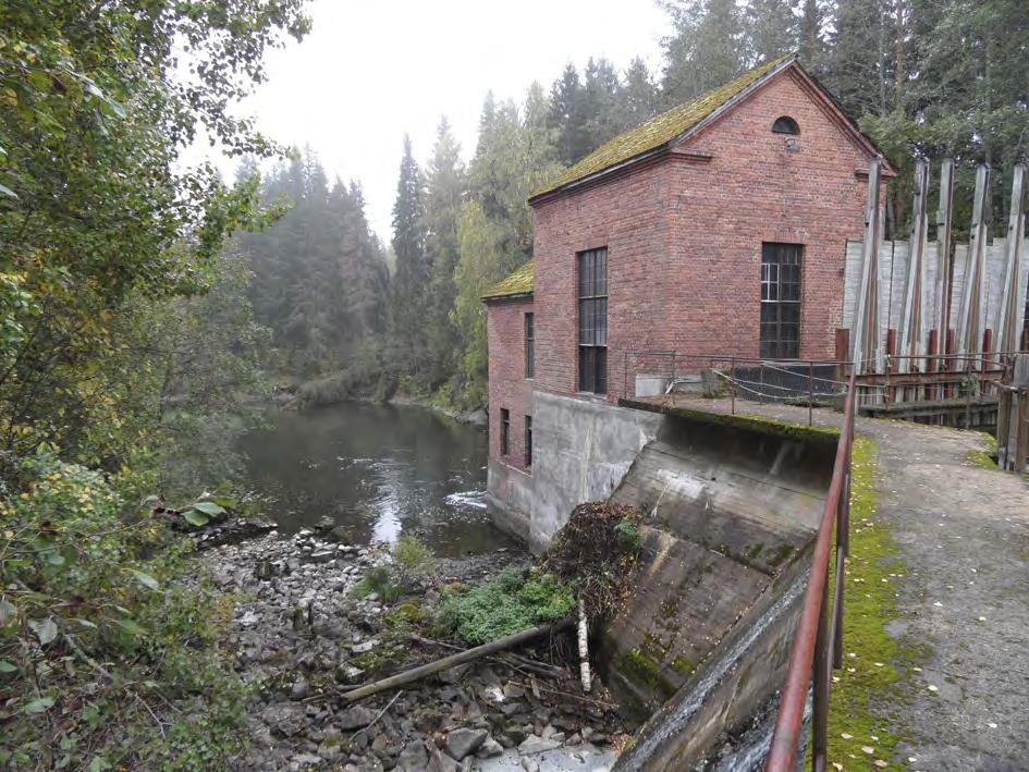Kangaskosken voimalassa (1925) on alkuperäinen koneisto yhä toiminnassa. Voimala on samalla paikalla aiemmin toimineen Kangaskosken puuhiomon ja paperitehtaan (1901-1920) paikalla.