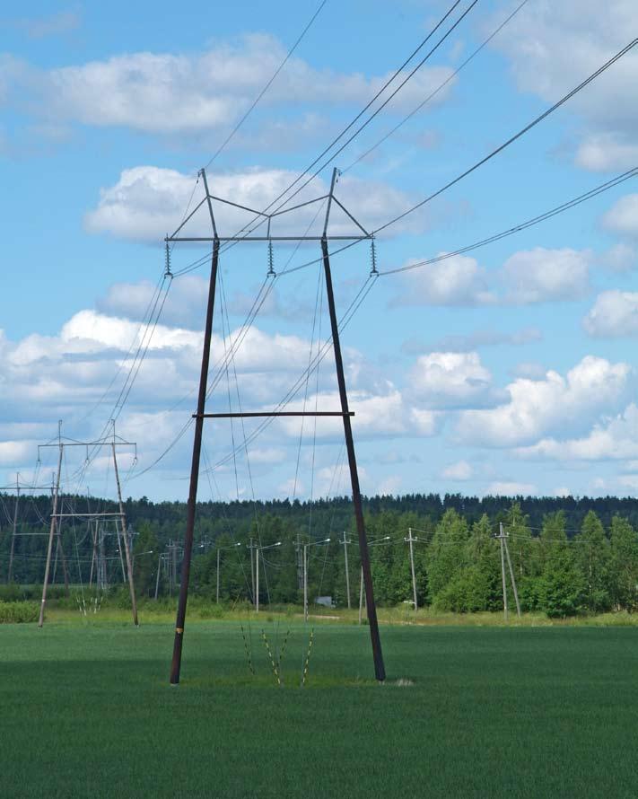 Fingrid lyhyesti Sähkö on välttämätön osa kaikkien suoma laisten arkipäivää. Suomi toimii sähköllä. Fingrid on yritys, joka vastaa kantaverkon eli sähkön siirtojärjestelmän toimivuudesta.