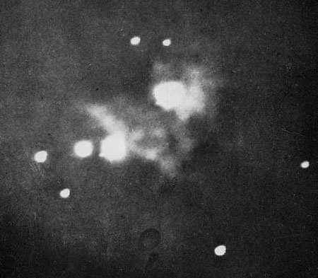 Orionin sumu 3.3 Detektorit - valokuvaus 1800 luvun lopulla - valosähköinen fotometria 1950lla - CCD -detektorit 1970lla Henry Draper 1880 A.