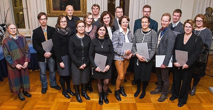 Syksyllä 2016 valitaan uudet 10 jäsentä. Lisätietoja: www.helsinki.