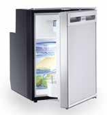 AC9105330086 790,00 58 1 JÄÄKAAPPI DOMETIC COOLMATIC CRD50 Veto-ovella varustettu jääkaappi (50 l) pakastelokerolla (4 l).
