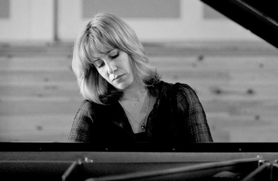 CANTUS ARCTICUS INDRID FLITER SUSSIE AHLBURG RUNOILIJAN MUOTOKUVA MATAN PORAT NEDA NAVAEE IV SARJA / SERIE / SERIES 17 / 11 / 2017 ANDREY BOREYKO INGRID FLITER piano EINOJUHANI RAUTAVAARA Cantus